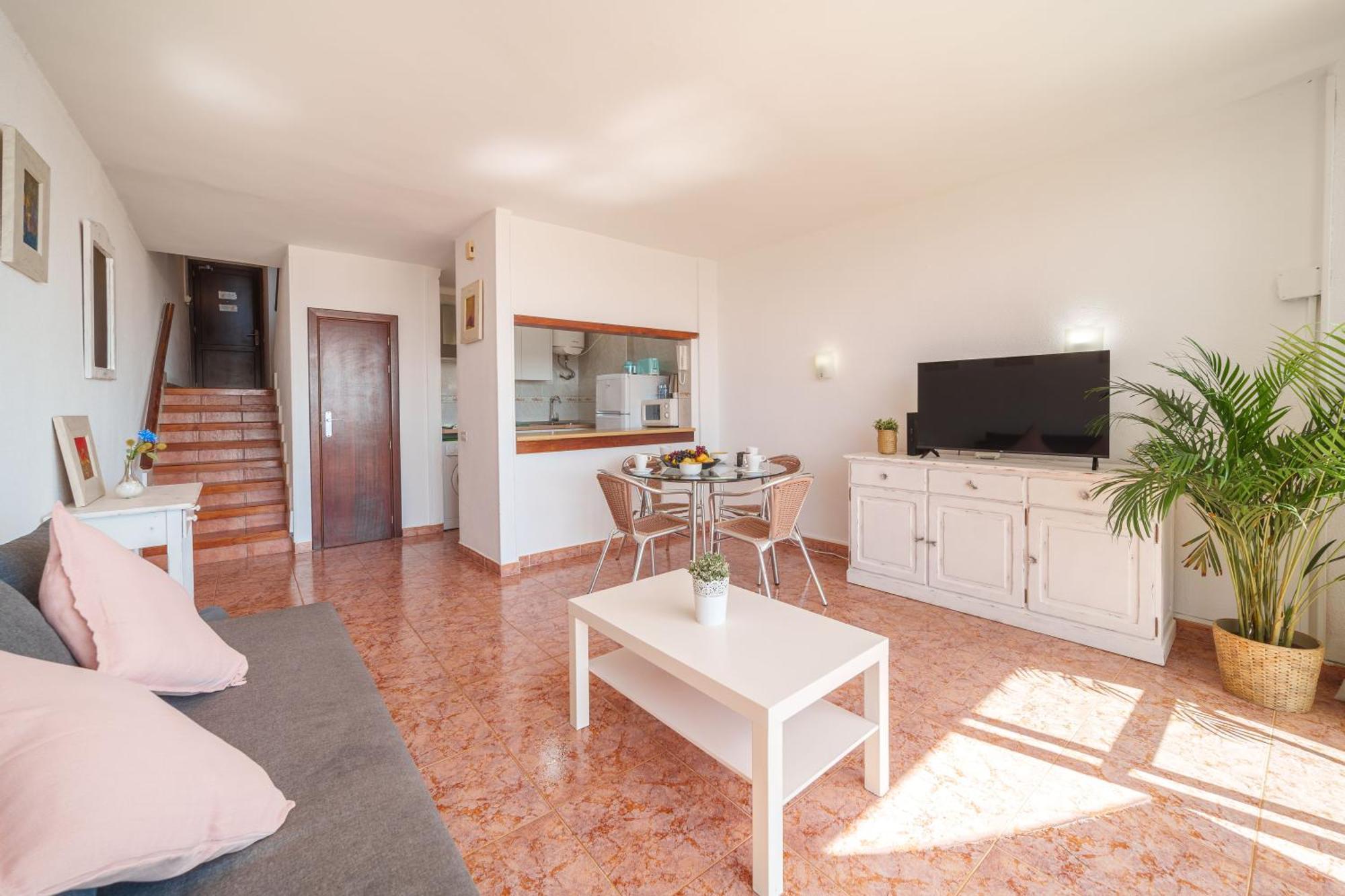 Apartment The Shell Ii, Beach Views And Pool Alcúdia Eksteriør bilde