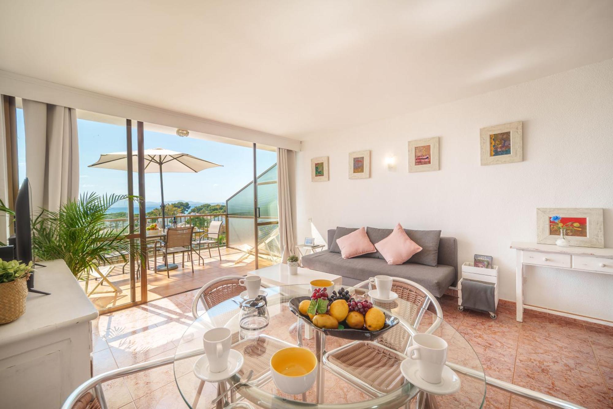 Apartment The Shell Ii, Beach Views And Pool Alcúdia Eksteriør bilde